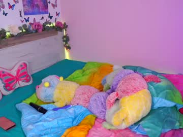 female cam girl juicyandthepussyblvd image #1338165