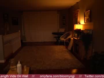 female cam girl bloomyogi image #1206830