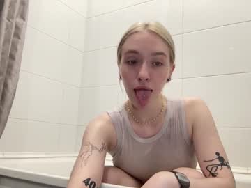 female cam girl crystallluna image #3944666