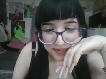 female cam girl roxanneshellokitty image #4047852