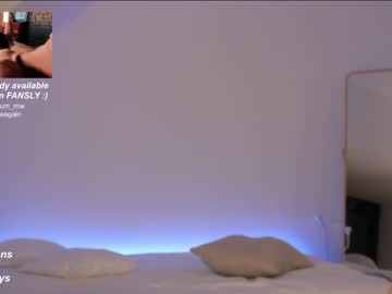 female cam girl miiiawallace image #2253978