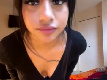babyynaughty  female  webcam
