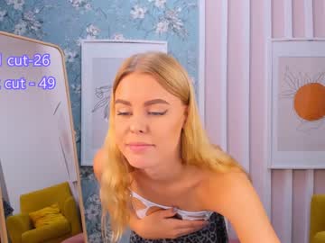 female cam girl moon__flowers image #2654079