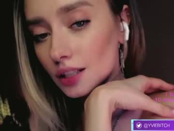 female cam girl _yvie_ image #3585253