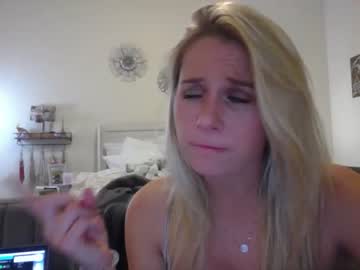 female cam girl varsitybaby000 image #330972
