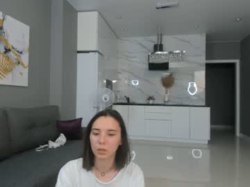 lindabecka  female  webcam