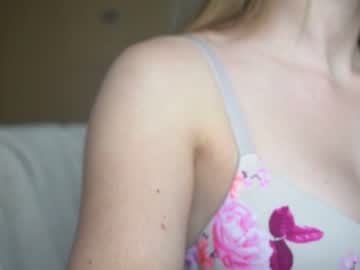 female cam girl artoftease image #1981724