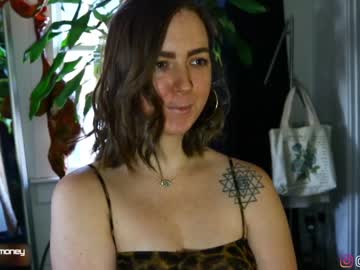 female cam girl maeveminx image #3323965