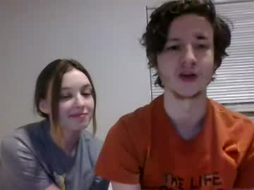 female cam couple leojamie image #726735