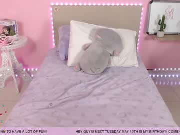female cam girl little_effy18 image #1709207