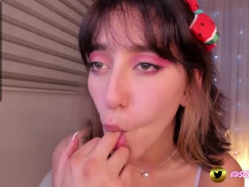 female cam girl maxinegh_ image #1235187