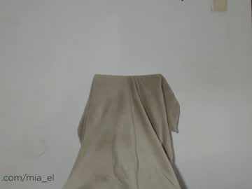 female cam girl sweat_mia image #1951197