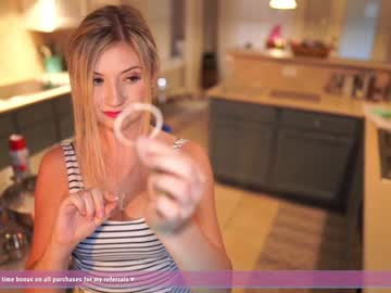 female cam girl blazefyre image #2405847