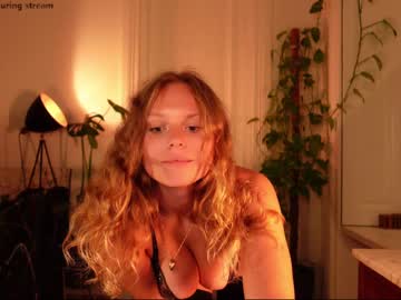 female cam girl thelawofattraction image #113727