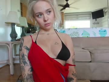 female cam girl honey_sunshine image #2384855