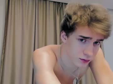 female cam man justin_martin666 image #1019315