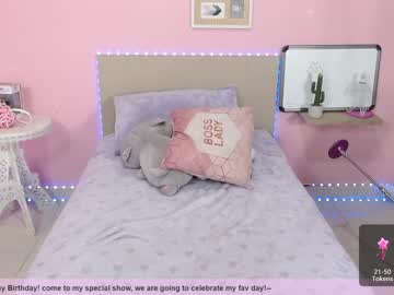 female cam girl little_effy18 image #1593284