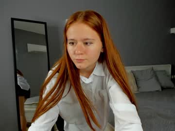female cam girl roxybr0wn image #2430291