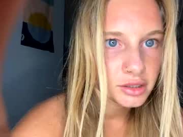 verycherryxx  female  webcam