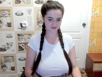 female cam girl emmika_ image #1743815