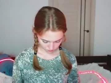 female cam girl shy_mirabel image #2195855