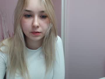 female cam girl lila_page image #1152977