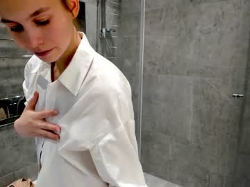 female cam girl bush_mia image #1989719