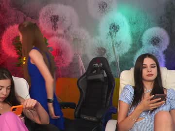 female cam couple kira0541 image #2332752