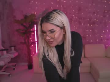female cam couple anabel054 image #3759093