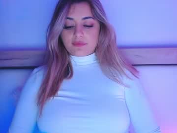 female cam girl mayadelevinnge image #999266