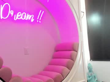 female cam girl ashlyeroberts1 image #1190245