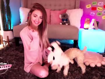 female cam girl aubrilee image #1753100
