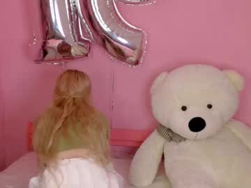 female cam girl ophelia_mask image #622243