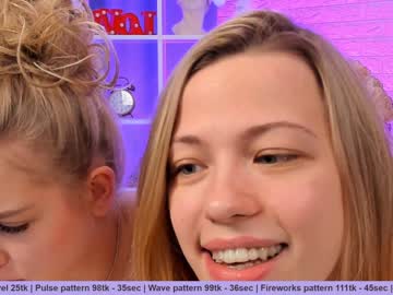 female cam couple huntertiana image #698579
