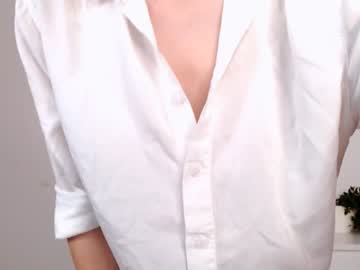 female cam girl emmi_rosee image #1382847