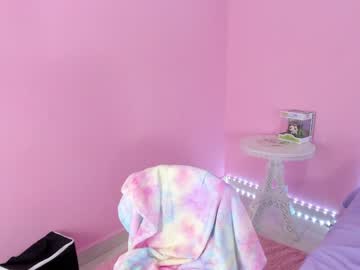 female cam girl little_effy18 image #2091097