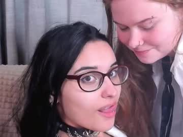 female cam couple earleneclarkston image #4039357