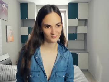 female cam girl intoursoui image #4024971