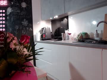 female cam girl careful_i_bite image #3843714