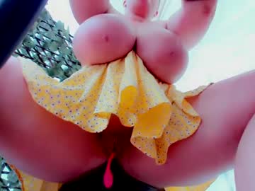 female cam girl claraboobies image #2618034