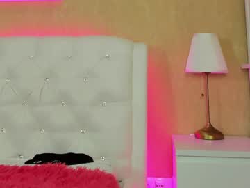 female cam girl maaarynip image #73756