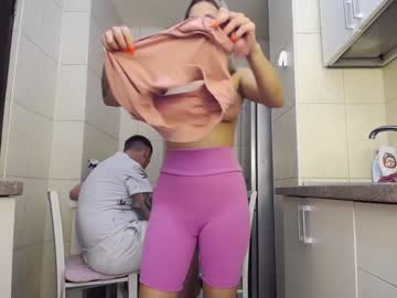 female cam couple nolimitscoupl3 image #3079505