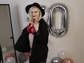 female cam girl oliviabr0wn image #3305365