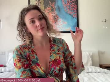 female cam girl bloomyogi image #3500655