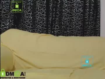 female cam couple honeycandy777 image #562243