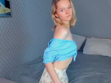 female cam girl rose_glasses image #4016900