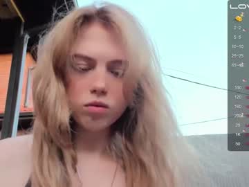 female cam girl small_blondee image #1900757