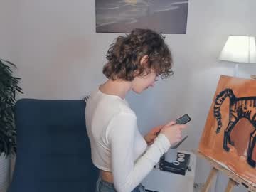 female cam girl cutee_curls image #4020027