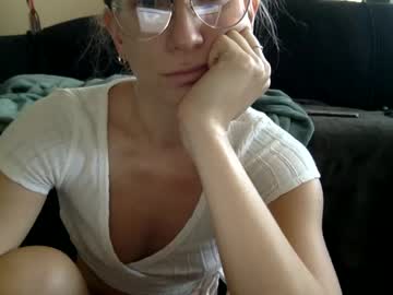 female cam girl reginaphalange1379 image #3949870