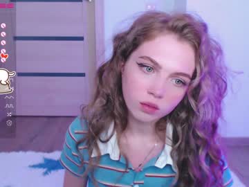 female cam girl small_blondee image #3086555